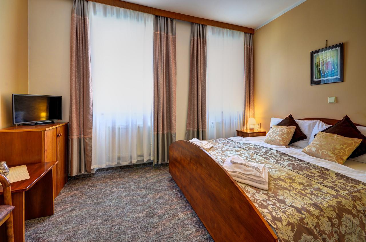 Hotel Pizzeria Istria Velke Losiny Luaran gambar