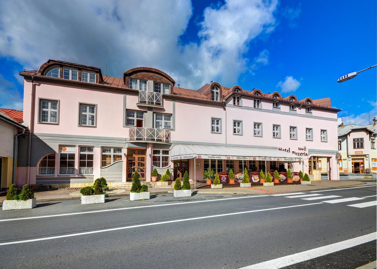 Hotel Pizzeria Istria Velke Losiny Luaran gambar