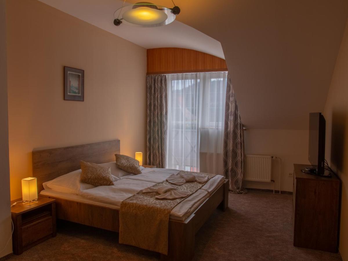 Hotel Pizzeria Istria Velke Losiny Luaran gambar